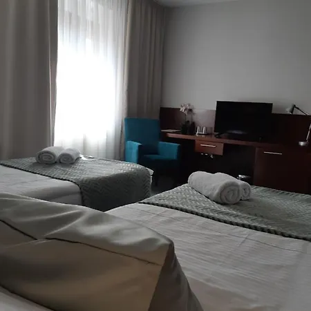London Boutique & Restaurant Hotel 3*