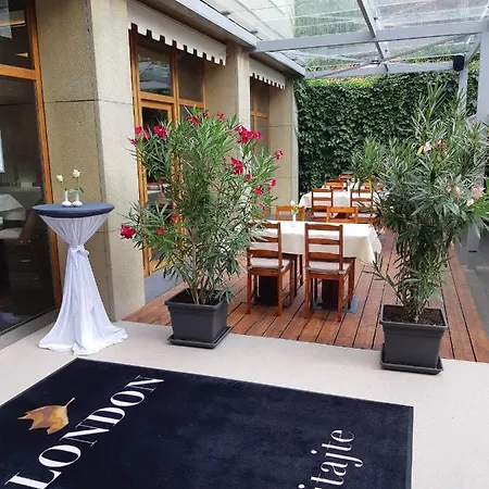 London Boutique & Restaurant Trnava