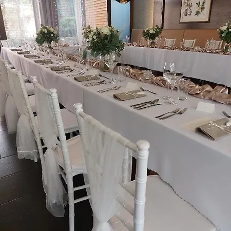 London Boutique & Restaurant