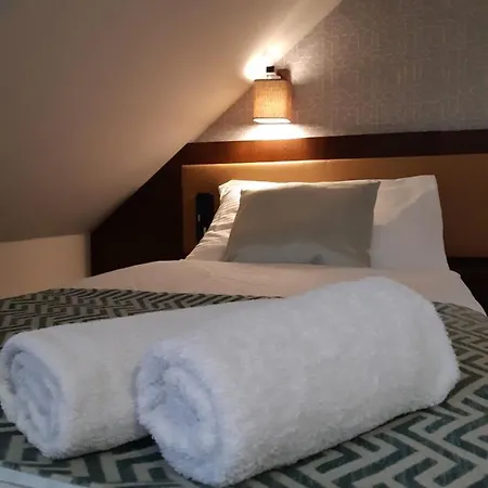 London Boutique & Restaurant Hotel