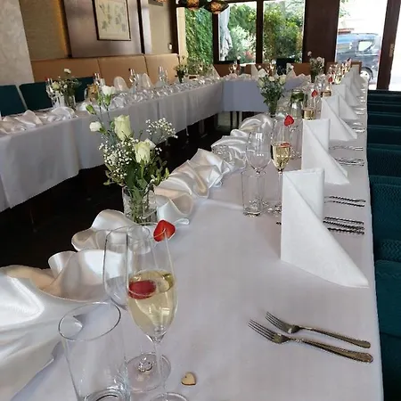 Hotel London Boutique & Restaurant