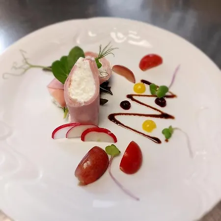 London Boutique & Restaurant Hotel 3*