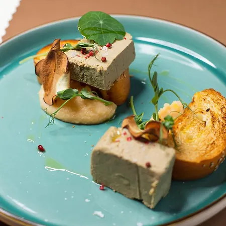 London Boutique & Restaurant Trnava