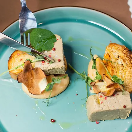 London Boutique & Restaurant Hotel 3*